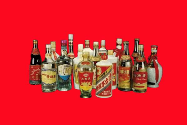 西宁市城东回收十八老酒.jpg